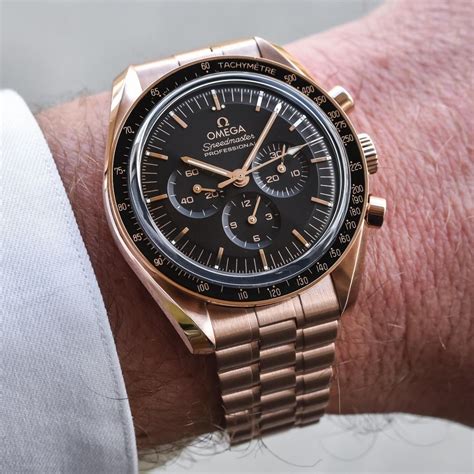 speedmaster 42mm moonwatch.